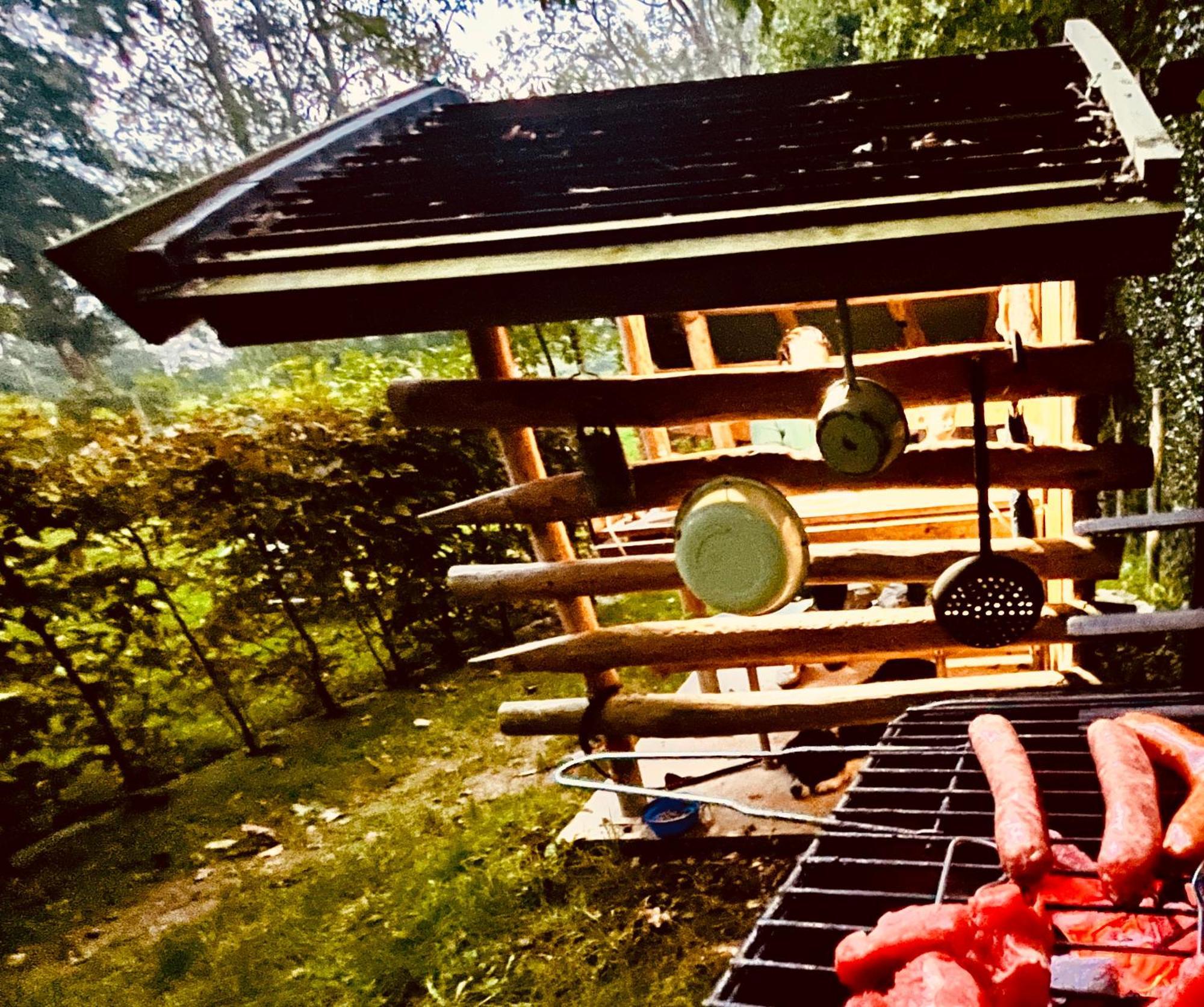 La Cabane Perchee Du Trappeur Écrainville Exterior foto